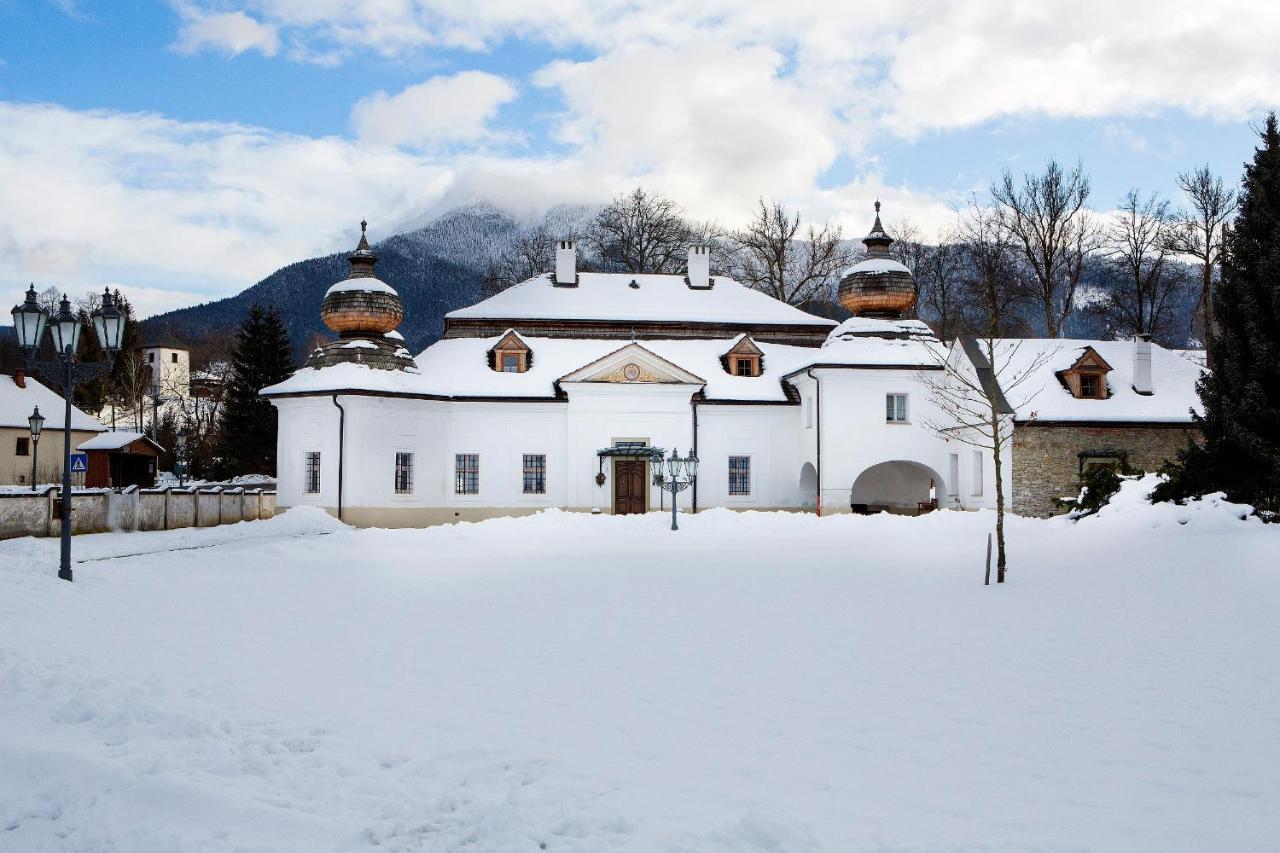 Kastiel Kubinyi (Adults Only) Hotel Dolny Kubin Exterior photo